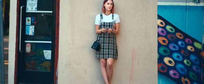 🕊️ Lady Bird (2017): Volar lejos sin romper del todo el hilo que te ata a casa 💔🎓