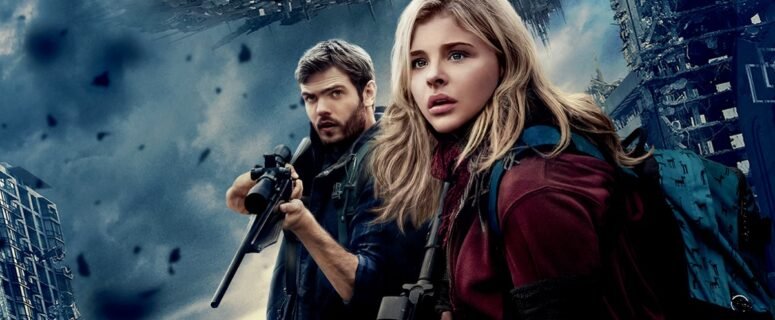 🌊 La quinta ola (2016): Cuando el fin del mundo llega por fases… y el amor también 💔👽