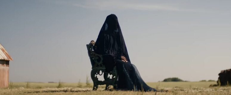 La mujer de las sombras (2025): Misterio y secretos en la oscuridad 🌑✨