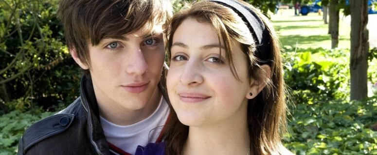 💋 Cómo aprender a besar y no morir en el intento (2008): Una mirada divertida y honesta a la adolescencia británica 🎒🎶