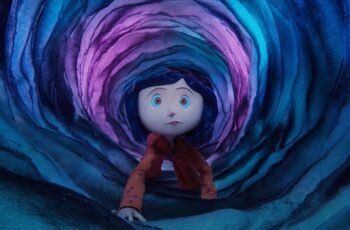 🌸 Coraline y la puerta secreta (2009): Un viaje oscuro y mágico hacia lo desconocido 💫🪟