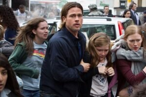 🧟‍♂️ Guerra Mundial Z (2013): Cuando el mundo colapsa… y la humanidad corre por sobrevivir 🌍🔥