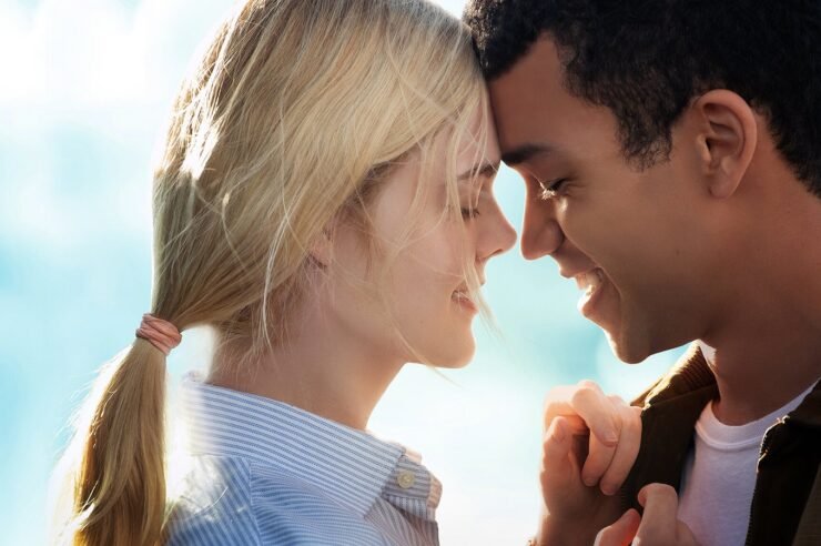 Imagen promocional de Violet y Finch (2020)